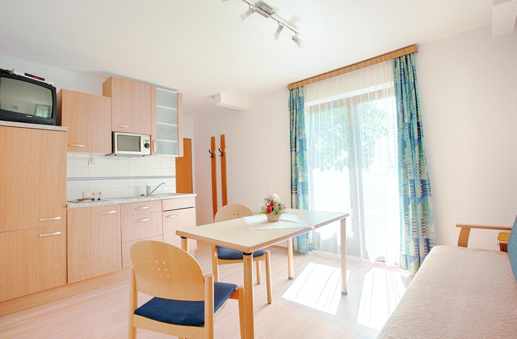 Haus Kaiser Schiefling am See Habitación foto