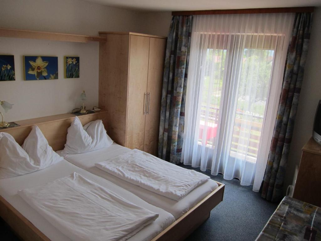Haus Kaiser Schiefling am See Habitación foto